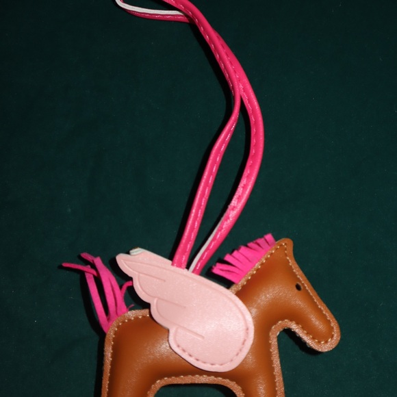 Bling Phony Charms - Picture 15 of 16